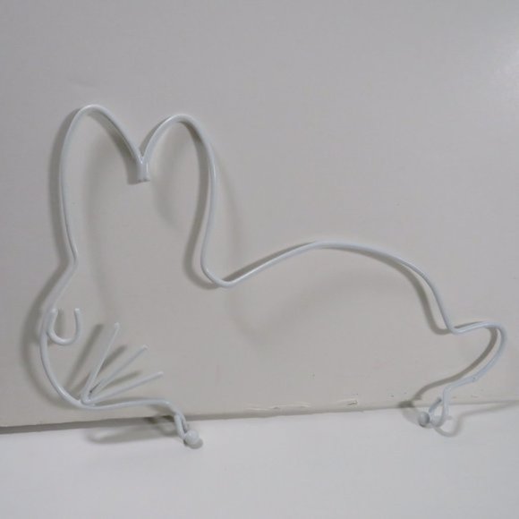 Rabbit Bunny Wire Holder with wood dowel missing (heavy duty) - Picture 5 of 9